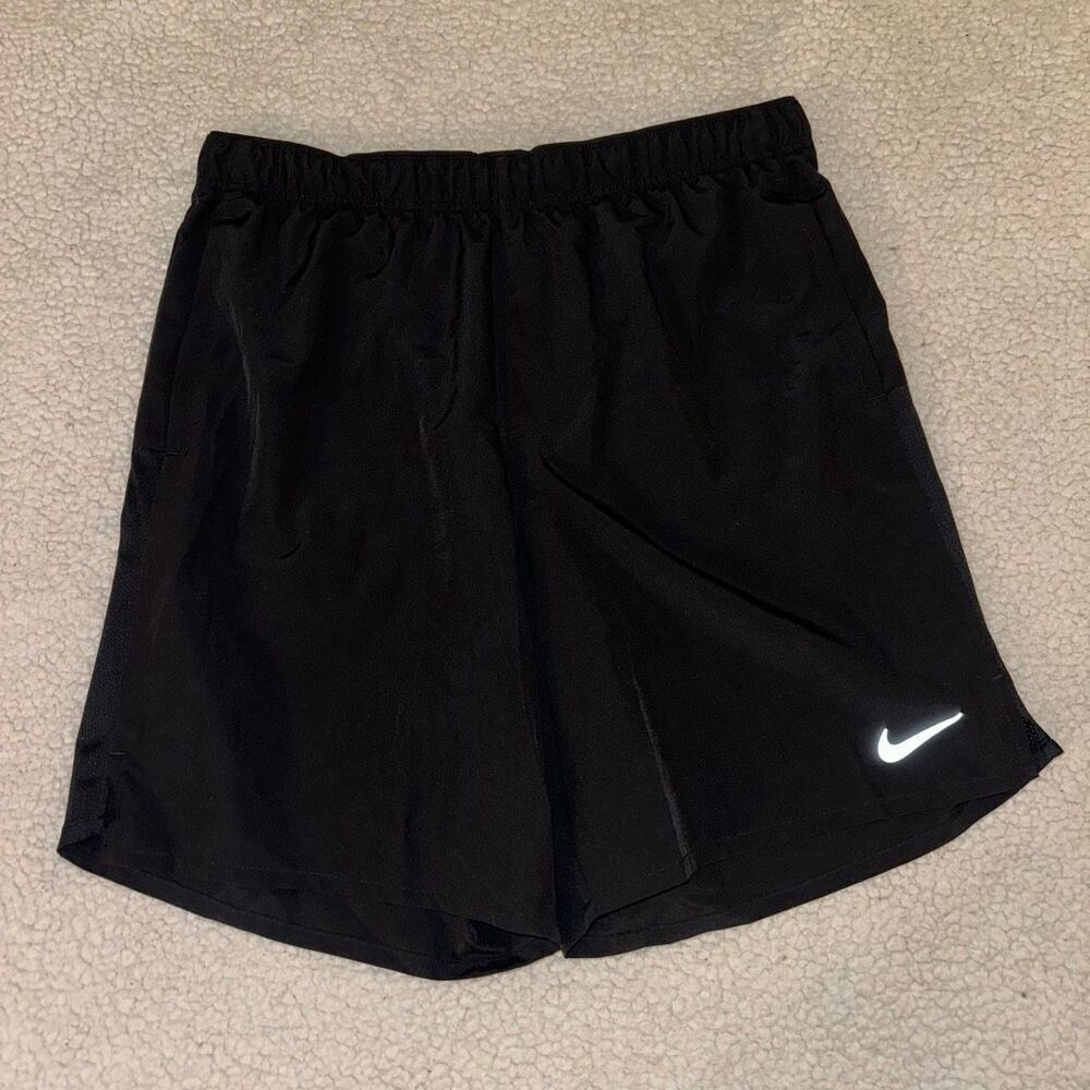 Nike Dri-Fit Men’s Lightweight Shorts Solid Black Size Large EUC
